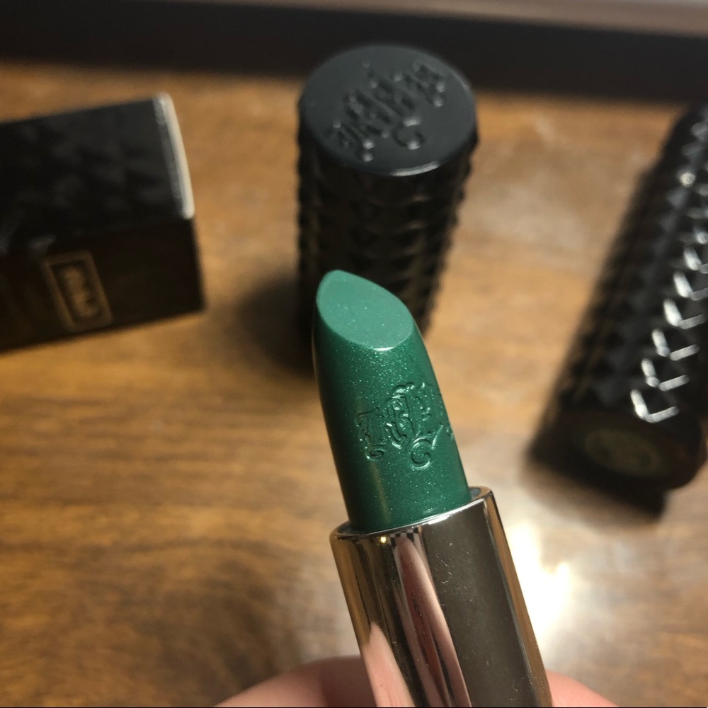 BRANDNEW (read description) KatVonD Studded Kiss